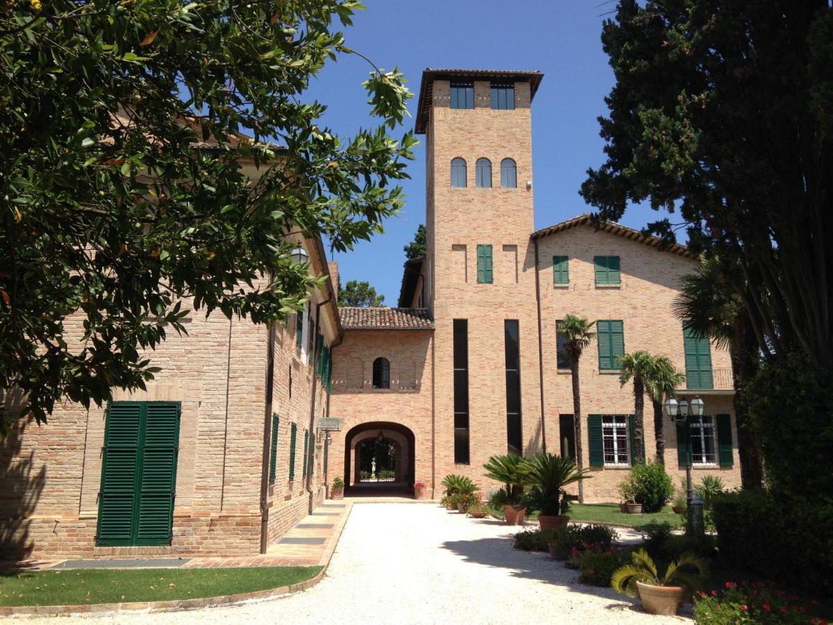 Relais Villa Sant'Isidoro Colbuccaro Eksteriør billede